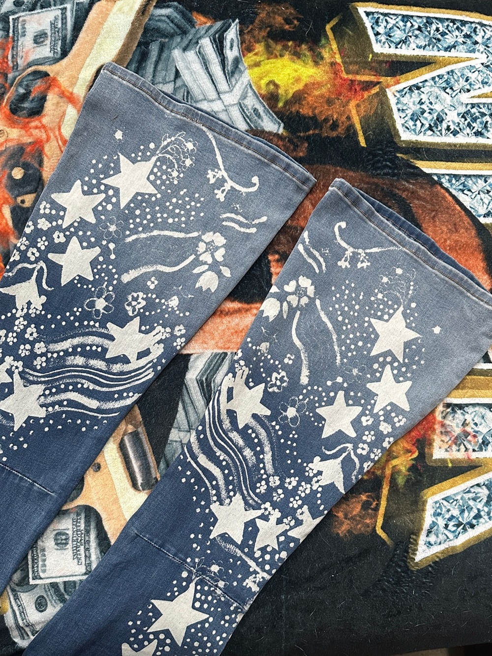 FP x Anna Sui Penny Pull-On Printed Flare Jeans - Picture 5 of 8